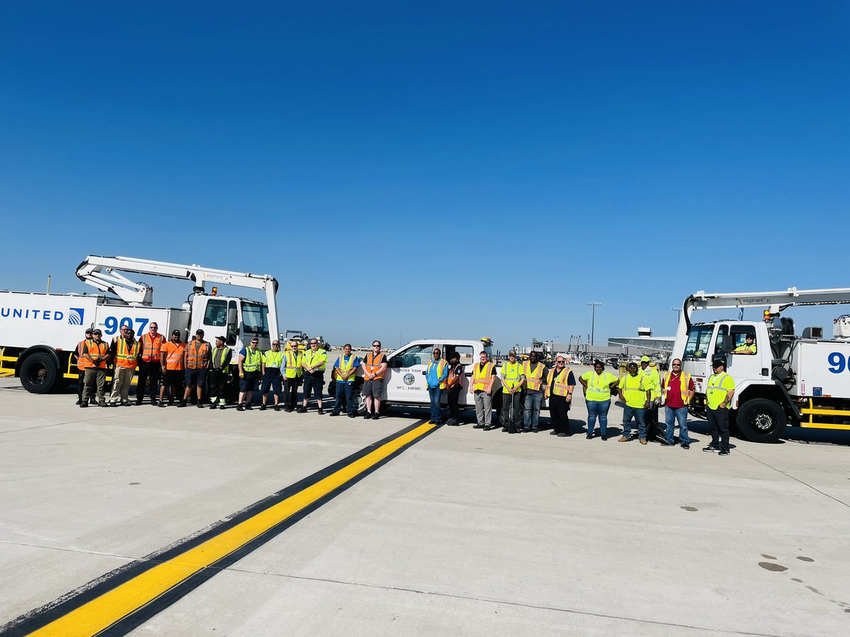 LIZZARD🦎 (@ualadvocate) on Twitter photo Today <a href="/OrdSafetyUnited/">ORDisUNITEDinSAFETY</a> is collaborating with CDA <a href="/fly2ohare/">O'Hare Intl. Airport</a> on T-5 F.O.D. Walk 🦺✈️✨#GoodLeadstheWay <a href="/MikeHannaUAL/">Mike Hanna</a> <a href="/OmarIdris707/">Omar Idris</a> <a href="/JohnK_UA/">John Kleberg</a> <a href="/clarida123/">Christine Clarida</a> <a href="/AOSafetyUAL/">AO Safety UAL</a> Today <a href="/OrdSafetyUnited/">ORDisUNITEDinSAFETY</a> is collaborating with CDA <a href="/fly2ohare/">O'Hare Intl. Airport</a> on T-5 F.O.D. Walk 🦺✈️✨#GoodLeadstheWay <a href="/MikeHannaUAL/">Mike Hanna</a> <a href="/OmarIdris707/">Omar Idris</a> <a href="/JohnK_UA/">John Kleberg</a> <a href="/clarida123/">Christine Clarida</a> <a href="/AOSafetyUAL/">AO Safety UAL</a>