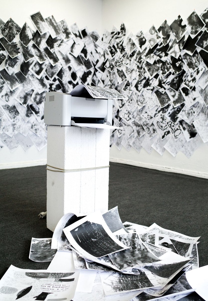 antti_pussinen's tweet photo. Ries, a generative nft artwork installed in 5 different ways, at Walden Kunstaustellingen in Berlin. #generativeart #fxhash #installation #genartclub #digitaltoanalog #collage #copymachineart https://t.co/4yovx0wnba