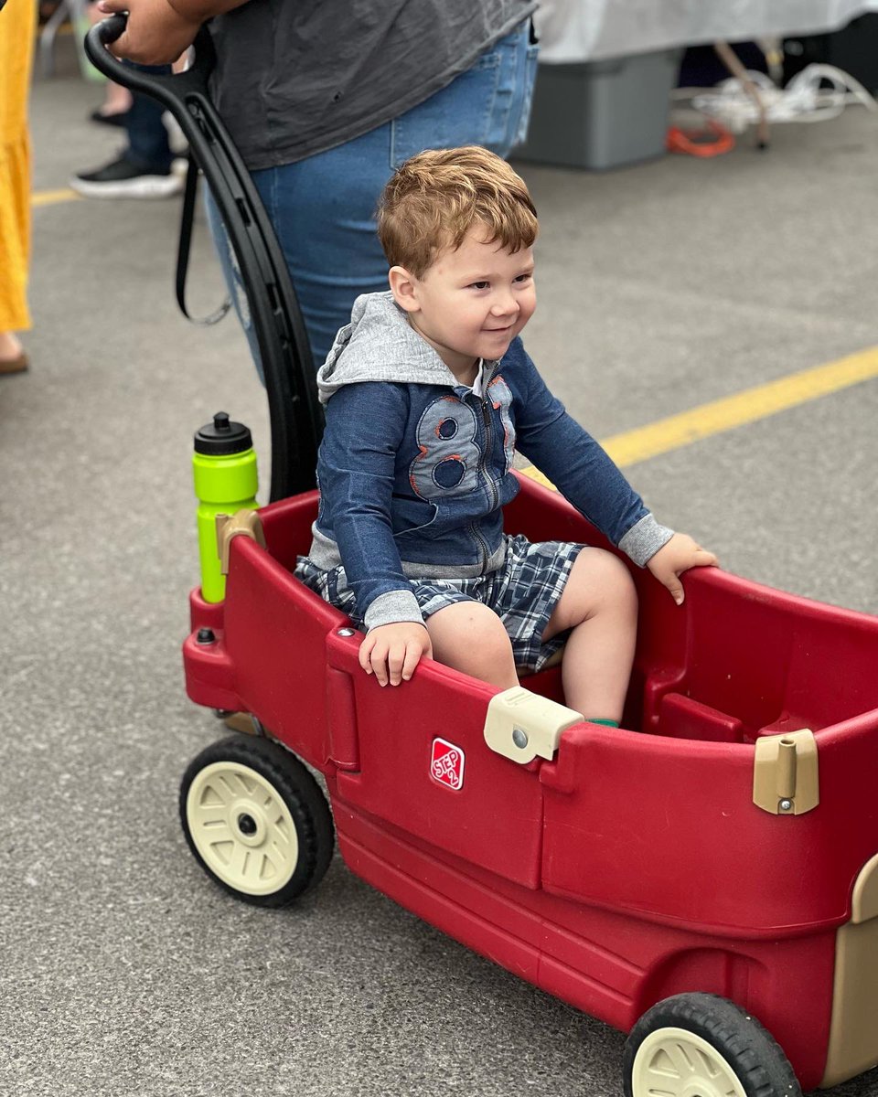 fbacademies's tweet photo. Stampede is so going strong at Kids U!

We have music, games, and free food at our McKnight location today for our stampede breakfast! 

Fun for all ages and it’s dog friendly so bring your fuzzy friends for some doggy treats. 

#kidsu #kidsucanada #kids #stampede #happy #games https://t.co/7KTk1xOVWr