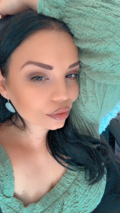 Missed me? 🤪 https://t.co/NalBkXMJ4h<a href="/tag/saturdayvibes"class="tags"><span>#saturdayvibes</span></a><a href="/tag/weekendmood"class="tags"><span>#weekendmood</span></a><a href="/tag/camcontacts"class="tags"><span>#camcontacts</span></a>