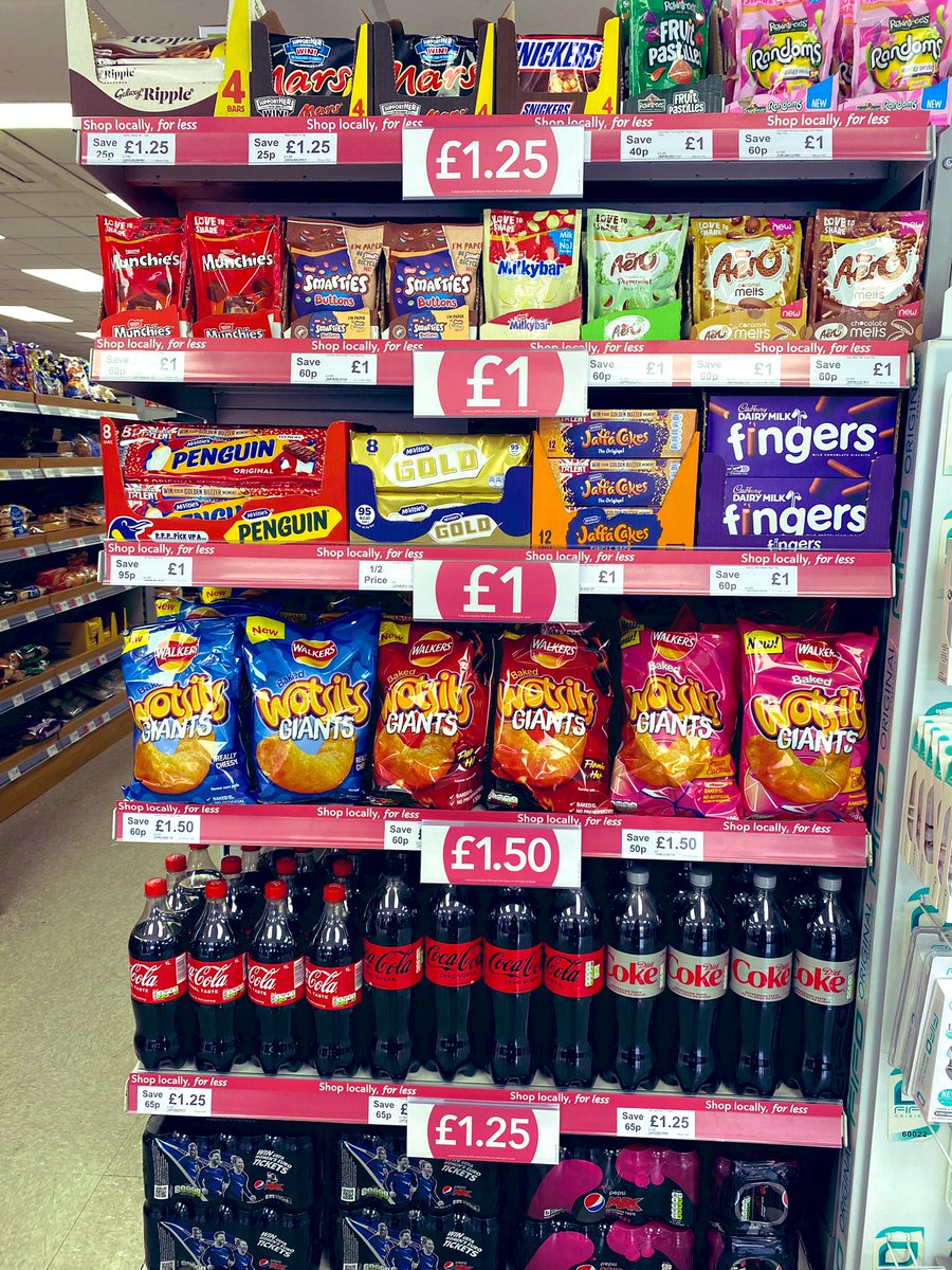 BethD15_'s tweet photo. The team at Mountsorrel have been working hard to, on top of delivering a fab changeover, bring a warm welcome to  @JonniePeacock where he has been filming. It was a pleasure to meet him and I hope him and his team were happy with the store! 🤩 @mycoopfood @CJWright_85 https://t.co/9Gs8Rj6NQI