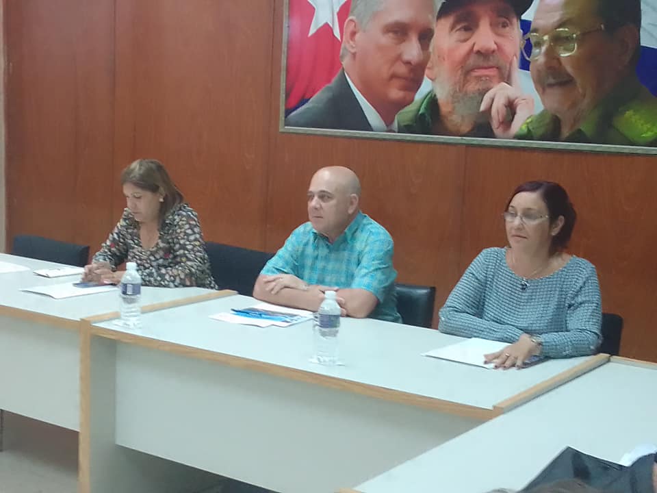 Radio_Mayabeque's tweet photo. #Mayabeque #RadioMayabeque #CCPCCMayabeque #CubaPorLaPaz
El miembro del Buró Político Roberto Morales Ojeda, reconoce la labor de  los trabajadores de la Termoeléctrica Ernesto Guevara en Santa Cruz del Norte para evitar las averías y  garantizar el mantenimiento de sus unidades. https://t.co/bFmgBMoCeP