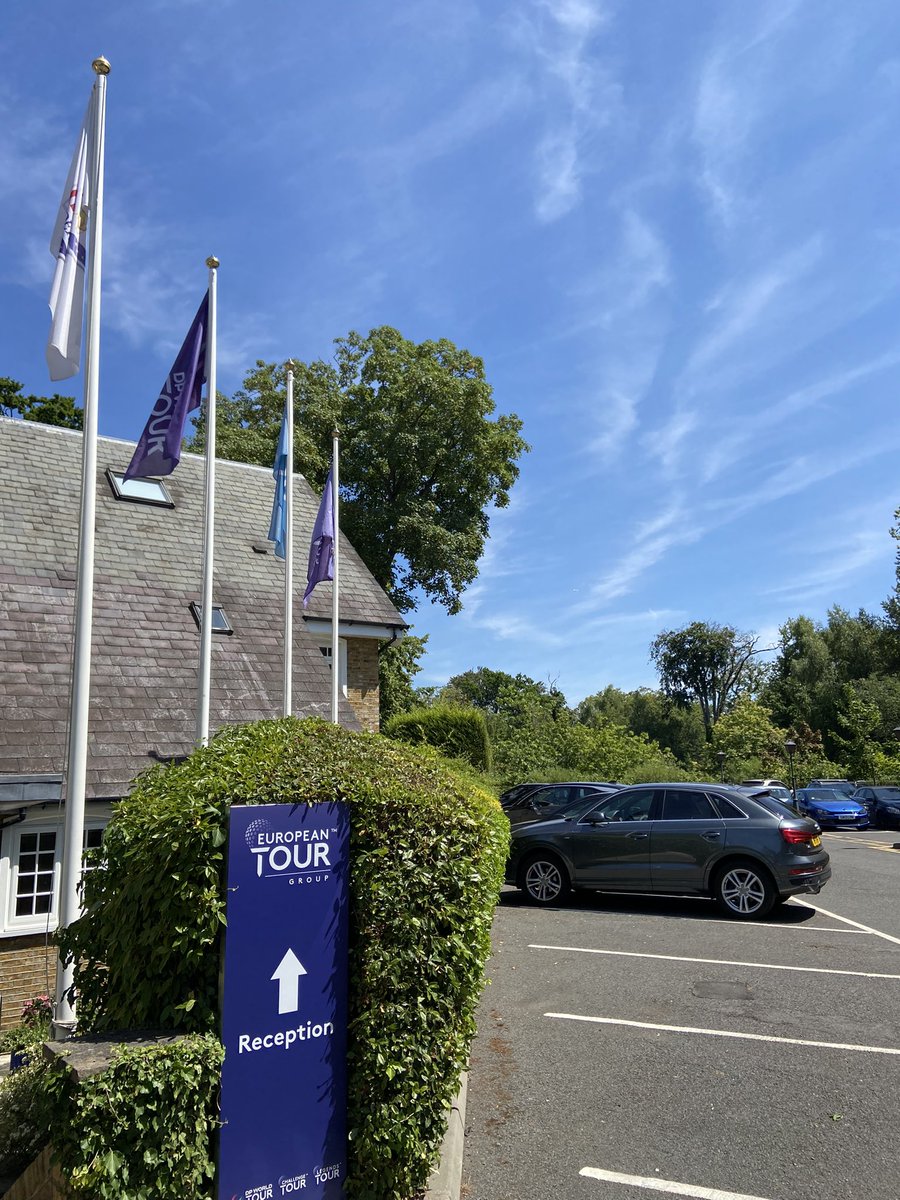 Sport6th's tweet photo. Wow what a day at Wentworth Golf Course. Thank you @DPWorldTour for a fantastic insight on the running of global premier golf tournaments. The workshops and pitches on the future of golf tournaments were amazing-hope you got some good ideas from the students! #Wentworth https://t.co/BFbMQMIyrV