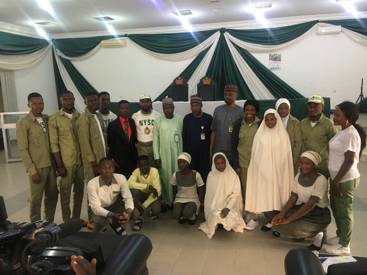 LegalAidCDS_KT's tweet photo. Delighted to have executed our first project; an Inter-School Debate Competition between St. Martins De Poress Secondary School and Saldefi International School centred on career choice and entrepreneurship.

#nysc
#legalaidcdsgroup
#serviceandjustice https://t.co/Oq0sIU9iQ5