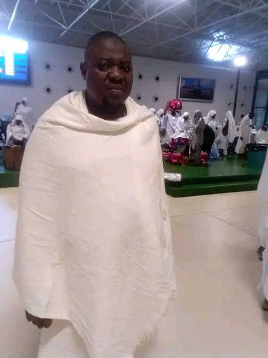 Munirassalafiy's tweet photo. I extend my condolences to our Sheikh @ProfIsaPantami for this great loss, of Dr Abdulrahman Maigona, a trustworthy of Pantami. He's Childhood friend of Pantami. He was performing Hajj this year and he passed away after. We pray to Allah the Exalted to accept his goog deeds. https://t.co/k0ksAPoWx1