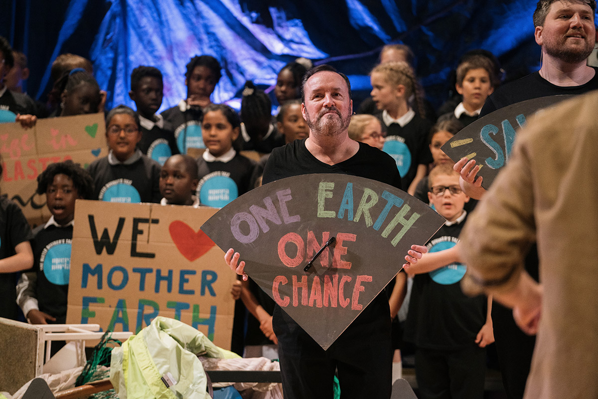 Opera_North's tweet photo. Over 800 children from schools across the North have been taking part in our Big Sing, exploring climate change in @RPcomposer and @owensheers' The Water Diviner’s Tale.

For many, it was the first time they had performed on stage! Explore more » https://t.co/LokNmfuzIt https://t.co/9pTKeTvohq