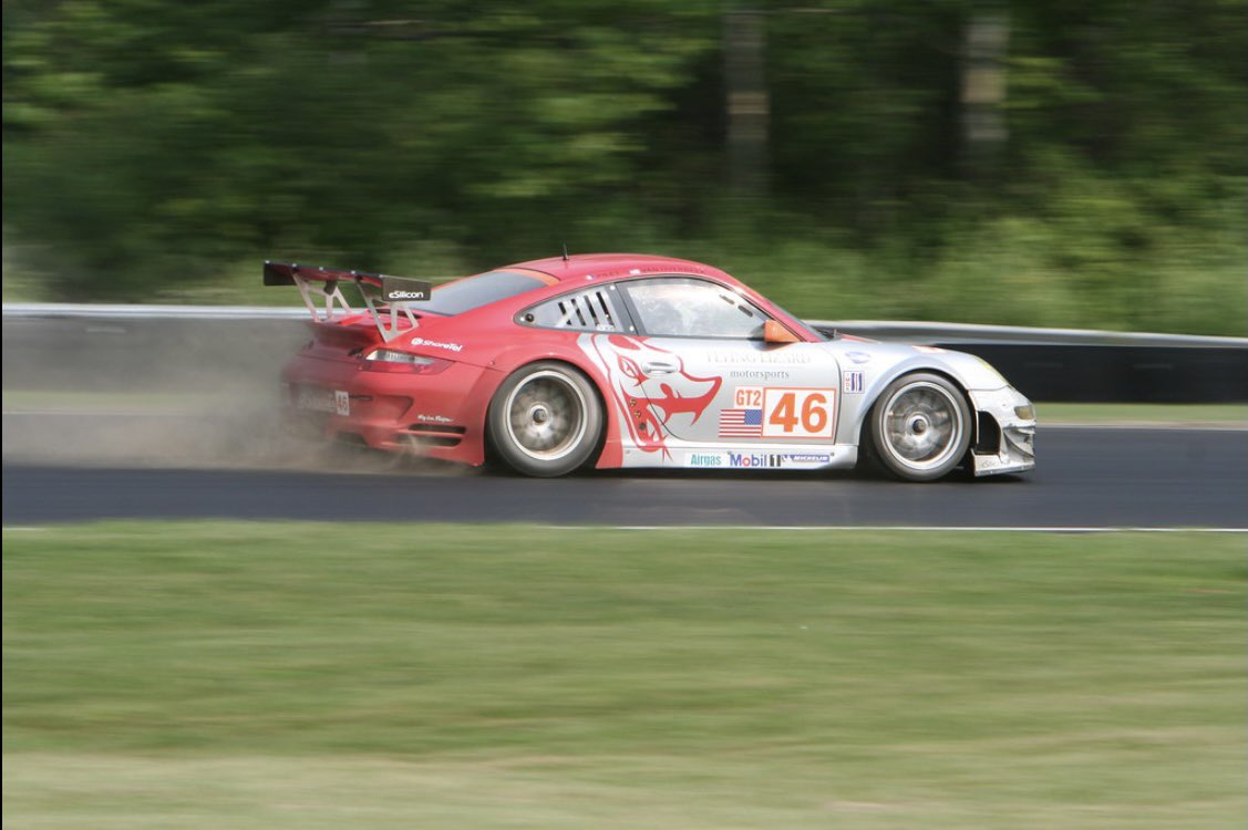 vintagerace's tweet photo. @bwass24 @pLmotorsport @JBergmeister @FlyingLizard_MS @limerockpark American LeMans 2008, at Lime Rock Park. (Porsche 911 GT3 RSR - Flying Lizard Motorsports) #limerockpark #americanlemans #flyinglizard https://t.co/dwYJ9SFF4o