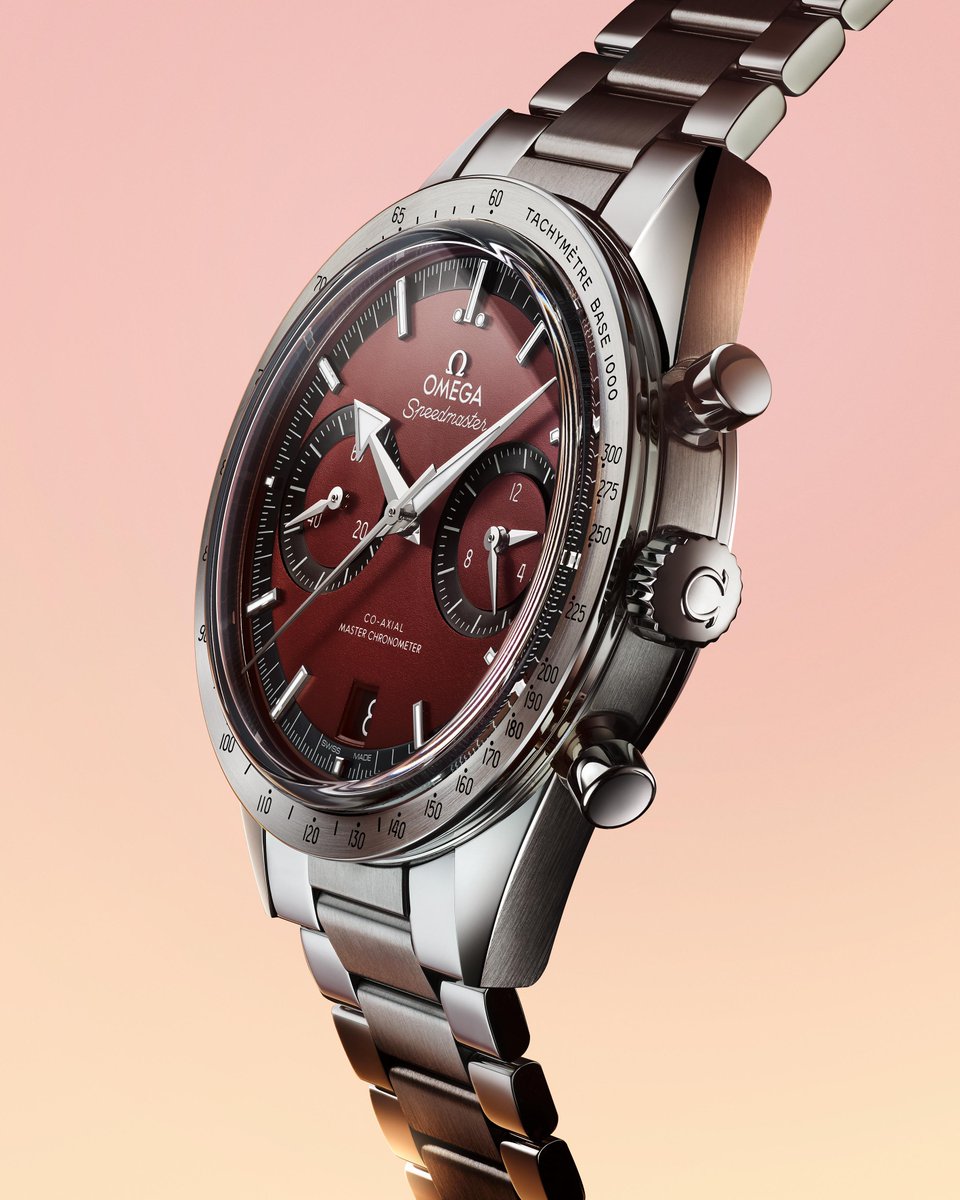 omegawatches's tweet photo. Sunset colour. The Speedmaster ’57 goes burgundy for the summer’s long hours. https://t.co/OE5ituJbpY

#OMEGAMyChoice
#Speedmaster https://t.co/0tYoif3Ou9
