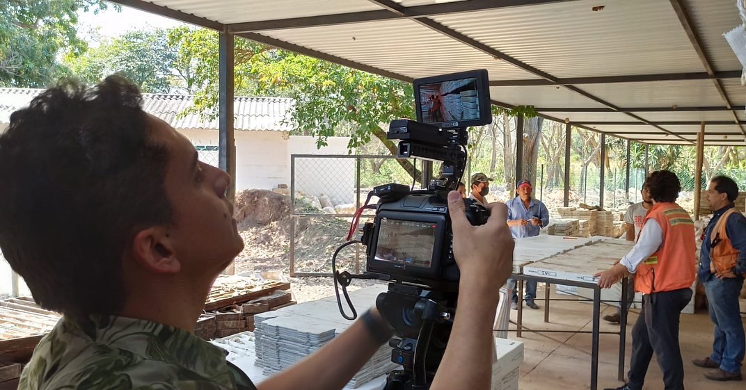 CandelariaGold's tweet photo. Behind the scenes work from our most recent trip to Caballo Blanco!
📸 - @SpotlightMining
$CAND #Mining #Mexico #Gold #Bts #CaballoBlanco #SpotlightMining #Spotlight https://t.co/cre6LSrQV8