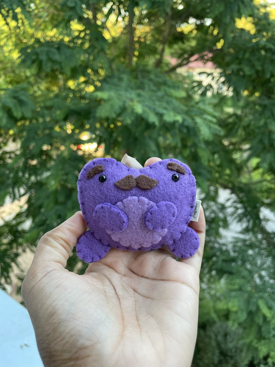 zeeblastco's tweet image. Papa Frog #frogplush #frog #etsy #smallbusiness #feltplush #keepsake #deskdecoration #papa