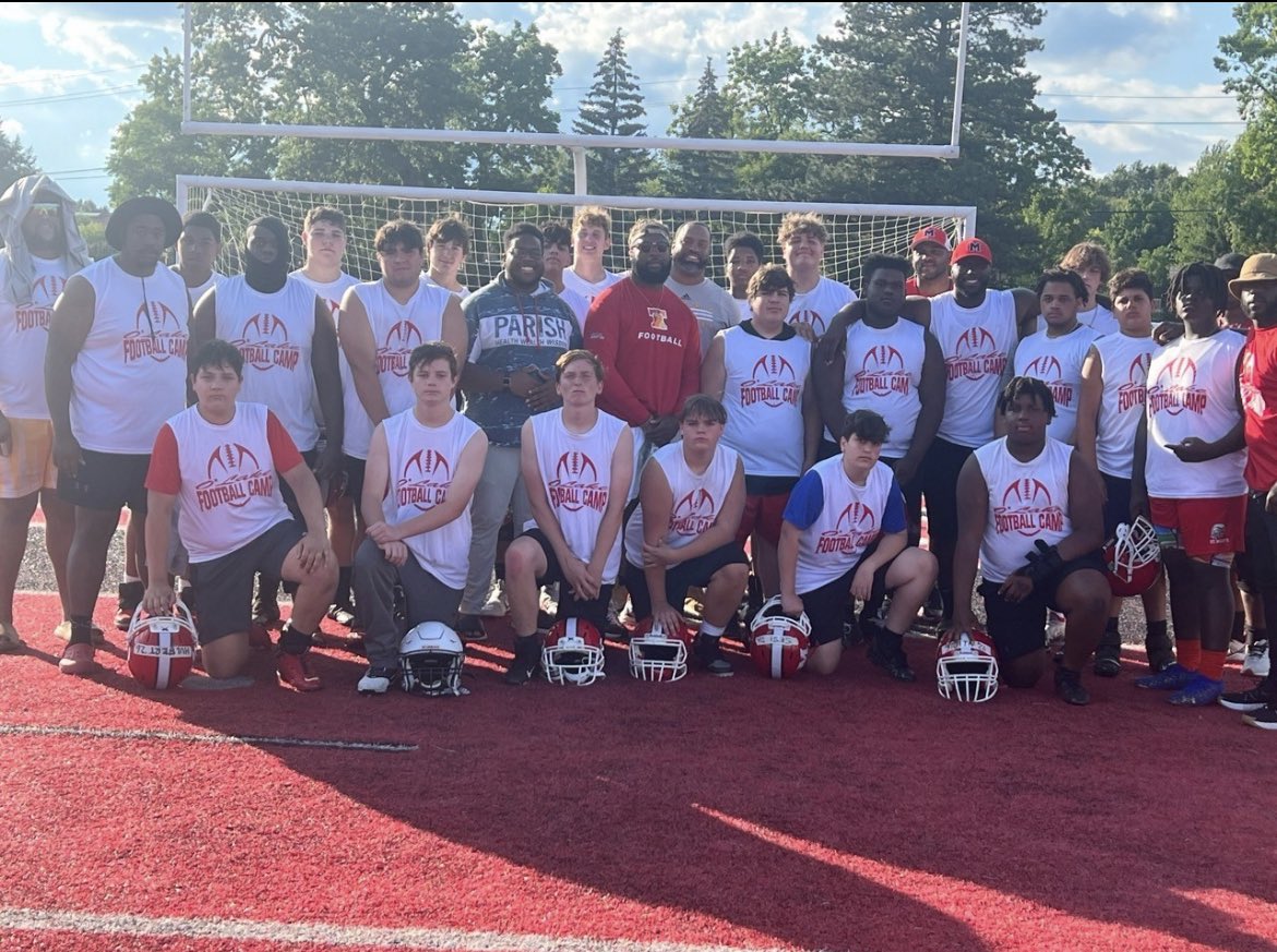 Joshua Janda (@janda_joshua) on Twitter photo Had a great time at <a href="/OLSMFootball/">OLSM Football</a> big man camp!! Thank you <a href="/CoachJGonz/">Jermaine Gonzales</a> <a href="/Work365_/">Coach James Gonzales(WRK365)</a> <a href="/Ecrume_52/">Eric Crume</a> <a href="/DaBossHog_/">Coach Green</a> <a href="/DanGheesling/">Dan Gheesling</a> <a href="/HolleyRalph/">Ralph Holley</a> <a href="/CullenJenkins/">Cullen Jenkins</a> Had a great time at <a href="/OLSMFootball/">OLSM Football</a> big man camp!! Thank you <a href="/CoachJGonz/">Jermaine Gonzales</a> <a href="/Work365_/">Coach James Gonzales(WRK365)</a> <a href="/Ecrume_52/">Eric Crume</a> <a href="/DaBossHog_/">Coach Green</a> <a href="/DanGheesling/">Dan Gheesling</a> <a href="/HolleyRalph/">Ralph Holley</a> <a href="/CullenJenkins/">Cullen Jenkins</a>