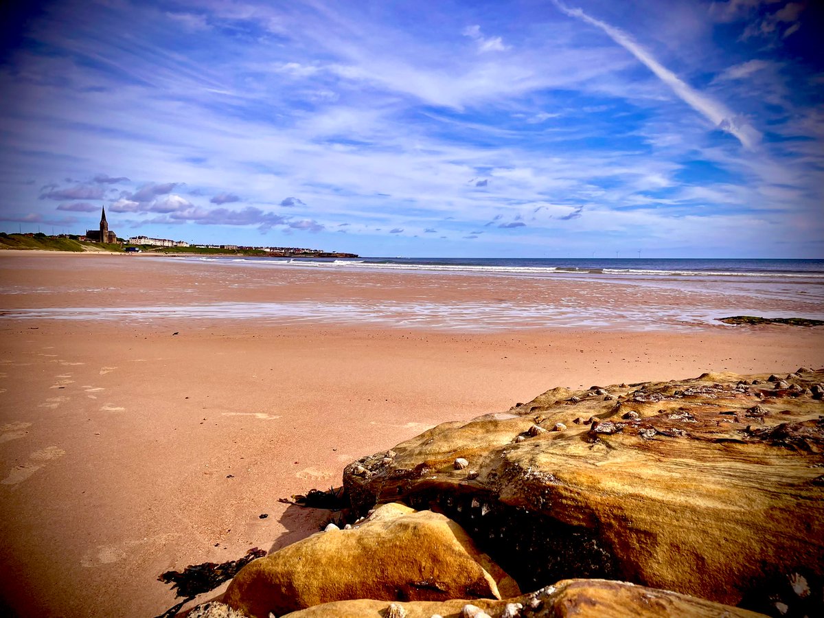 eskimo3452's tweet photo. Majorly appreciated the breeze and drop In temperature for todays 6mile! #runnersworld #timeonlegs #tynemouth #restdaytomorrow 🙌🏻🏃‍♀️👌🏻 https://t.co/P8BcmxIGwS