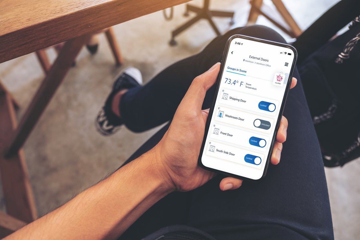 Sangoma's tweet photo. Sangoma's #SmartOffice makes RFID cards a thing of the past! Download our Access Control guide today to see how easy it is to join the key-free world! https://t.co/BmiTBu45as https://t.co/1HhElb5av5