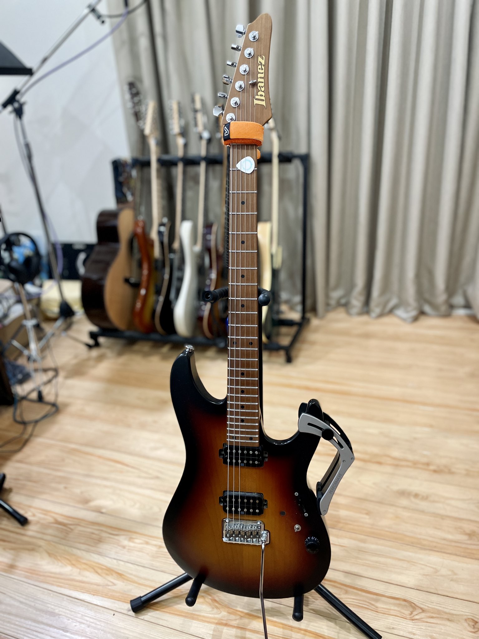 パラセリゼ　進化前後セット　イツルギ　LG 宴楽ナイトメア　ノーマル付き Ibanez GSR280QA-TKS 【ベース初心者入門セット】 ｜イケベ楽器