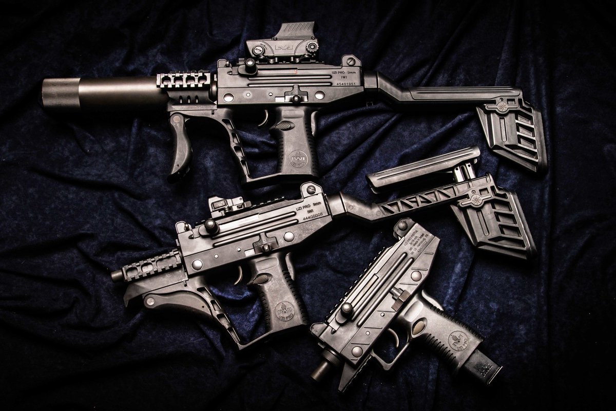 IWI_Intl's tweet photo. The UZI fam photo #UZIdoesit
#iwi #uzi #uzipro #uzidoesit #uzipistol #iwiuzi https://t.co/dCuyhXu39e
