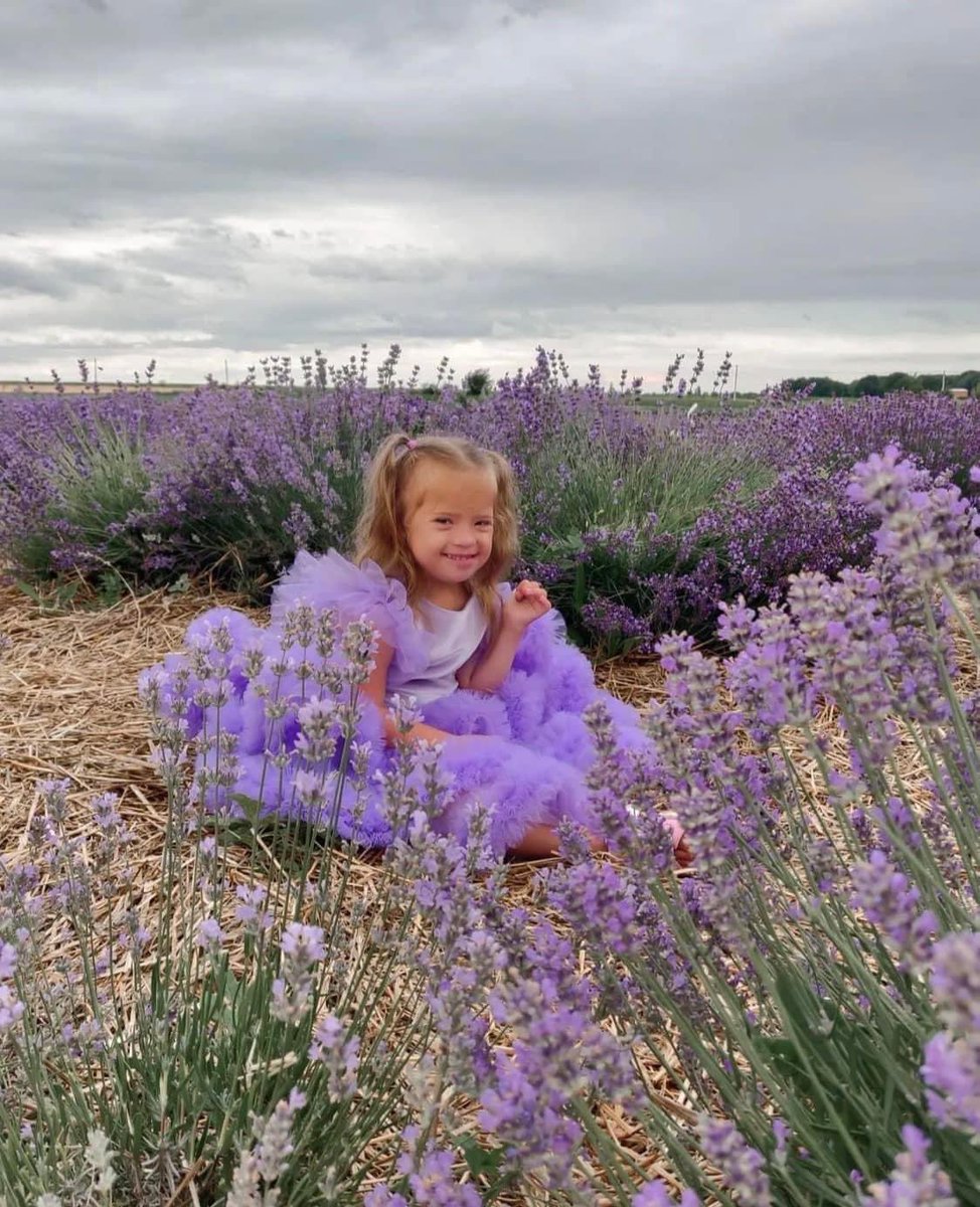 This is Elizabeth. In Ukrainian her name is Lisa. She was killed today by the Russian cruise missile Kalibr. Her mom doesn’t know her child is dead, since she’s unconscious in the hospital with her leg amputated. This was Putin’s message to the world. Every Ukrainian is a target.