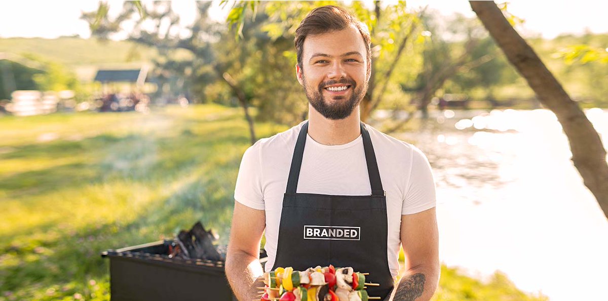 Check out what’s hot on the grill this summer with our favorite branded BBQ and #grillinggifts – bit.ly/3RyhJxx