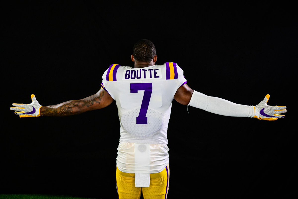 LSUfootball's tweet photo. 7Era https://t.co/TCV8kYrAoa