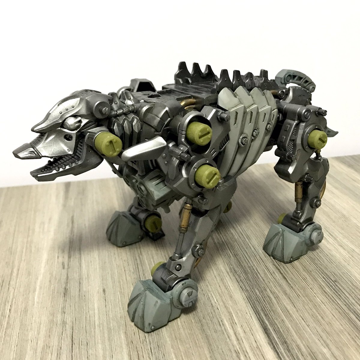 RyogaZone's tweet photo. 【ゾイド改造】
CANNON BULL
“骨格形態 BONE MODE”
#非公式ゾイドオルタナティブ風コンペ
#ZOIDS #ゾイド #ZoidsWildZero
#ゾイド改造 #改造ゾイド
#CannonBull #キャノ��ブル
#骨格形態 #BoneMode
#TakaraTomy https://t.co/mcitpChP5P