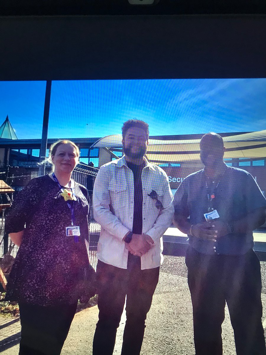 BHPS_1's tweet image. Today we welcomed our Bailey House Icon @MrCaseyBailey Casey met some of our staff including the House Leader&amp;amp;he also met some children in Bailey House.He wrote a fantastic poem for us based on vocabulary the children gave him to describe our school 😃