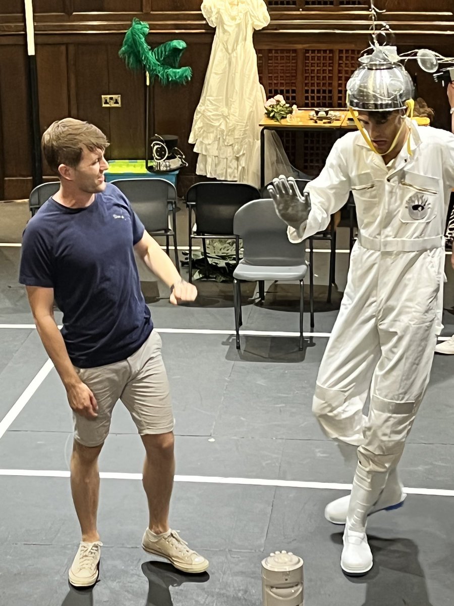 ‘Life is mad on planet Earth’. You’re telling me, ⁦<a href="/SamHarris_EB/">Sam Harris</a>⁩ #foolmoon