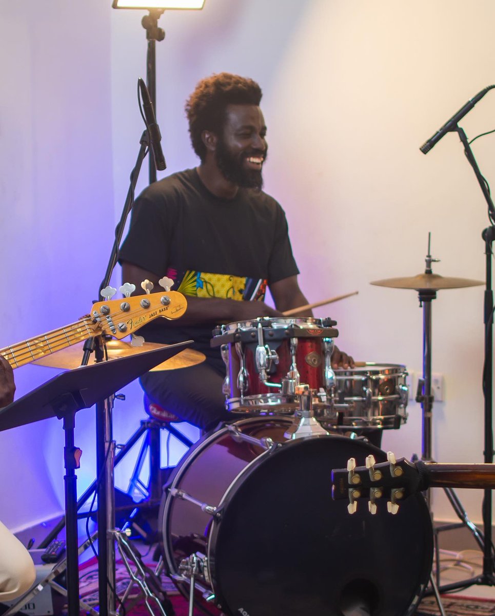 JazzAccraMusic's tweet photo. Life is a lot like jazz... it's best when you improvise.

#jazzband #jazz #music #jazzmusic #band #trumpet #Accra #jazzsinger #tuba #Ghana #Africa #jazzpiano #marchingbandmemes #livejazz #orchestra #percussion #sax #jazzy #jazzguitar #jazzband #OhBen

#JazzAccra #JazzAccraMusic https://t.co/rkPKlpovuy