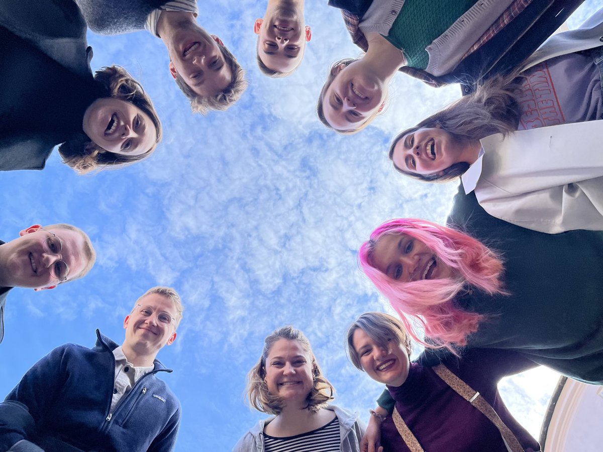 Jetzt wieder bewerben: Wir vergeben 15 Stipendien für eine journalistische Ausbildung parallel zum Studium. #StipDichRein - Dein Weg in den Journalismus. #vielfalt #journalismus Mehr Infos: journalistenschule-ifp.de/studienbegleit…