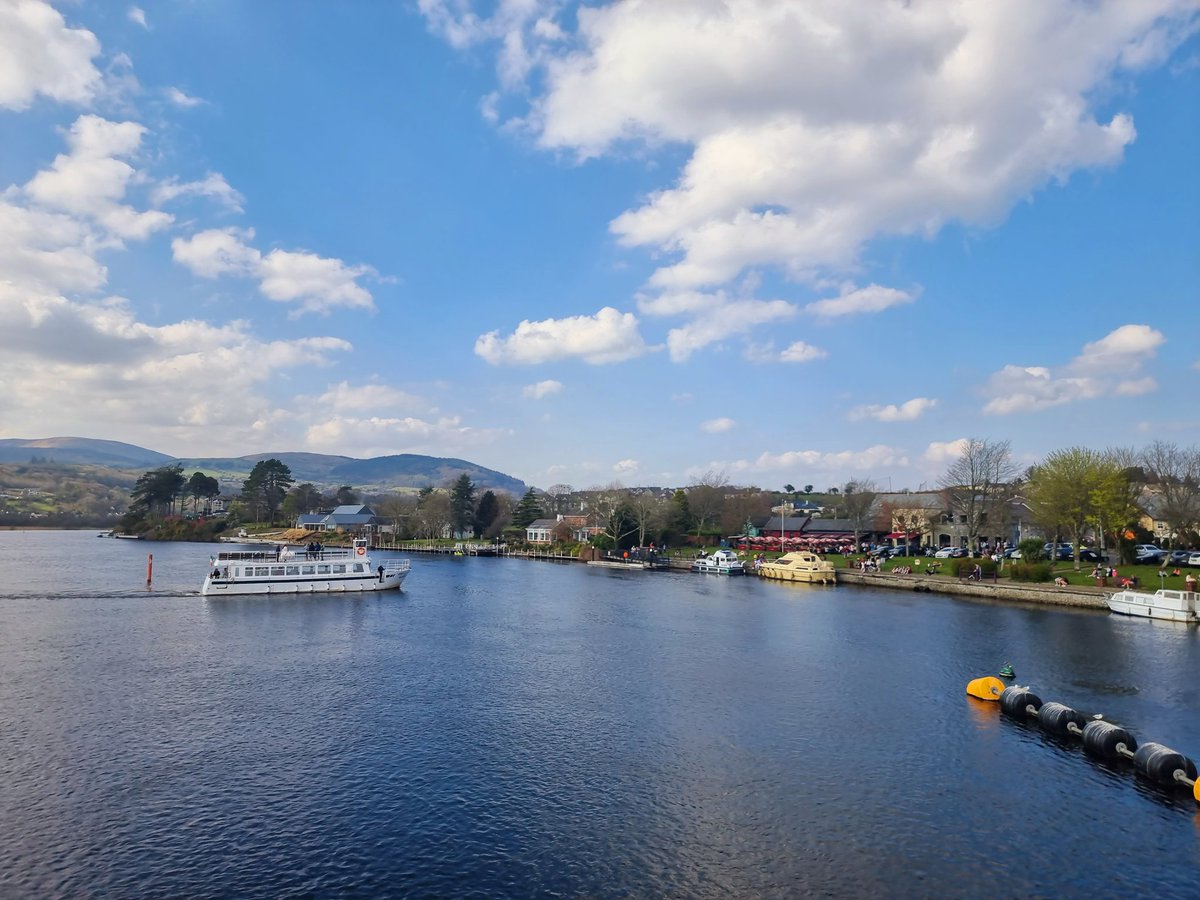 Hands up who's ready for a blue sky adventure on Lough Derg. 
Sunset dining, relaxing kayaking, river cruises and epic backdrops. Lough Derg has you covered. 

#LoughDergBlueways #killaloeCruises #IrelandsHiddenHeartlands