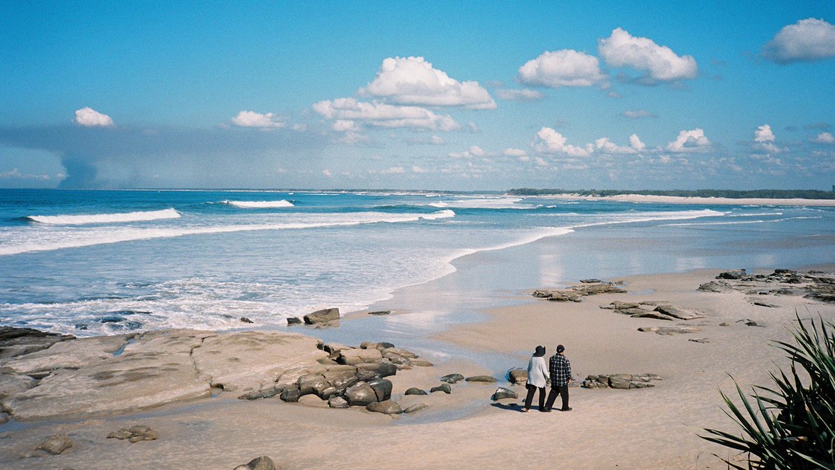 horizonartfest's tweet photo. It's nothing but blue skies and good times in Caloundra. And that's why we made a guide to the town. Well, Timothy Birch Studio. made the guide. We just took the photos. 

So, come to Caloundra. And make a day of it:  https://t.co/idWRiUTij5 https://t.co/KY7prv0fK5