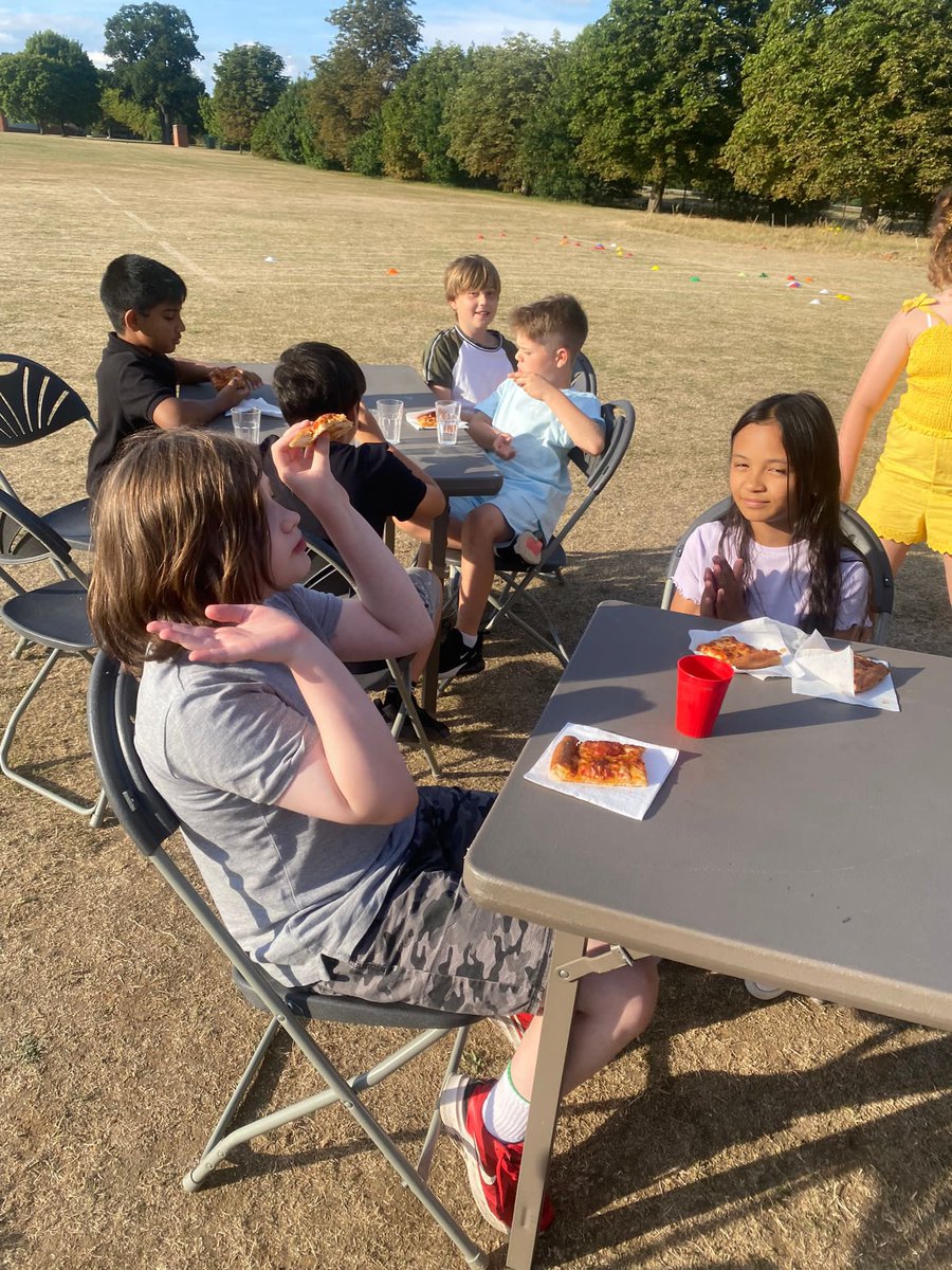 St_Caths_Drexel's tweet photo. Pizza! With a dance break! https://t.co/w4XrPmdcRc