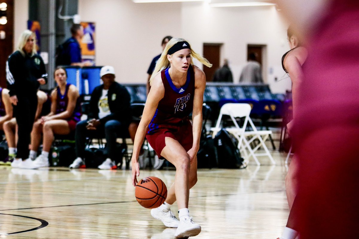 Very grateful to receive an offer from DePaul University!! <a href="/DePaulWBBHoops/">DePaul Women's Basketball</a> <a href="/LisaRyckbosch/">Lisa Ryckbosch</a>