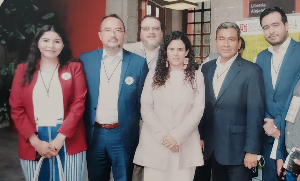El CEN presente en la clausura del Foro: Perspectivas de la Reforma Laboral, Transformando el Mundo del Trabajo.

Acompañado de los miembros colegiados de la <a href="/fenabadmx/">FENABAD</a> 
<a href="/suntfira/">SUNTFIRA</a> <a href="/Sinudet/">SINUDET</a> <a href="/suntsohife/">SUNTSOHIFE</a> <a href="/SUNTBANOBRAS/">SINDICATO  BANOBRAS</a> y del ING. <a href="/HernandezJuarez/">Fco Hernandez Juarez</a> presidente colegiado de la <a href="/UNT_mx/">UNT</a>