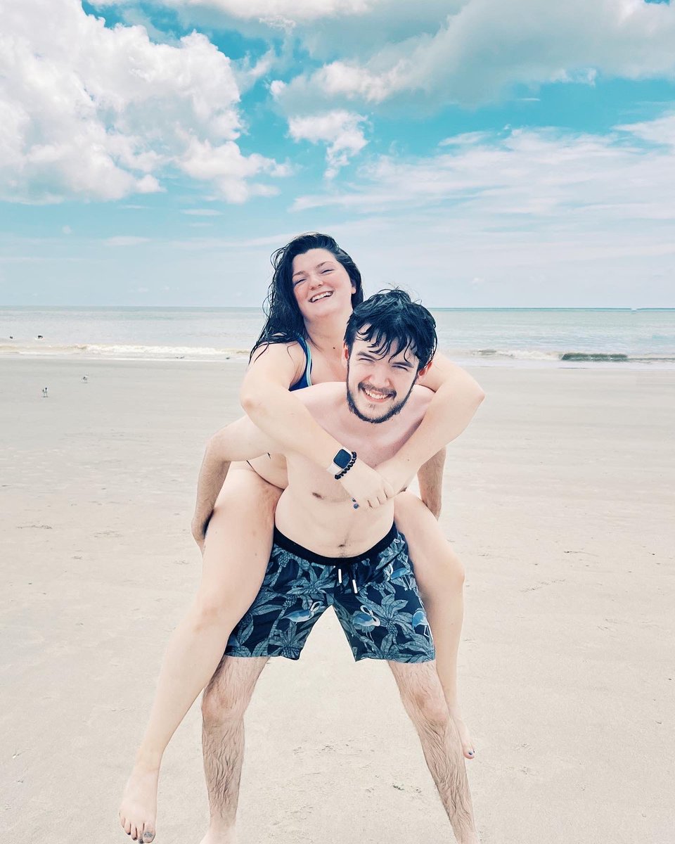 annalee_annie's tweet photo. At the beach https://t.co/zGDPv34JPY