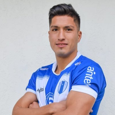 marcelobanegas2's tweet photo. ARREGLANDO EL FONDO..
Ante las bajas de Heredia y Barrandeguy, en el cierre de intermedio e inicio del clausura.
Plaza Colonia apuesta a los servicios de Juan Mathías Bogado, de paso por Juventud de Las Piedras.
Hoy se suma a realizar la puesta apunto con el albiverde. https://t.co/JTEZBTcOdg