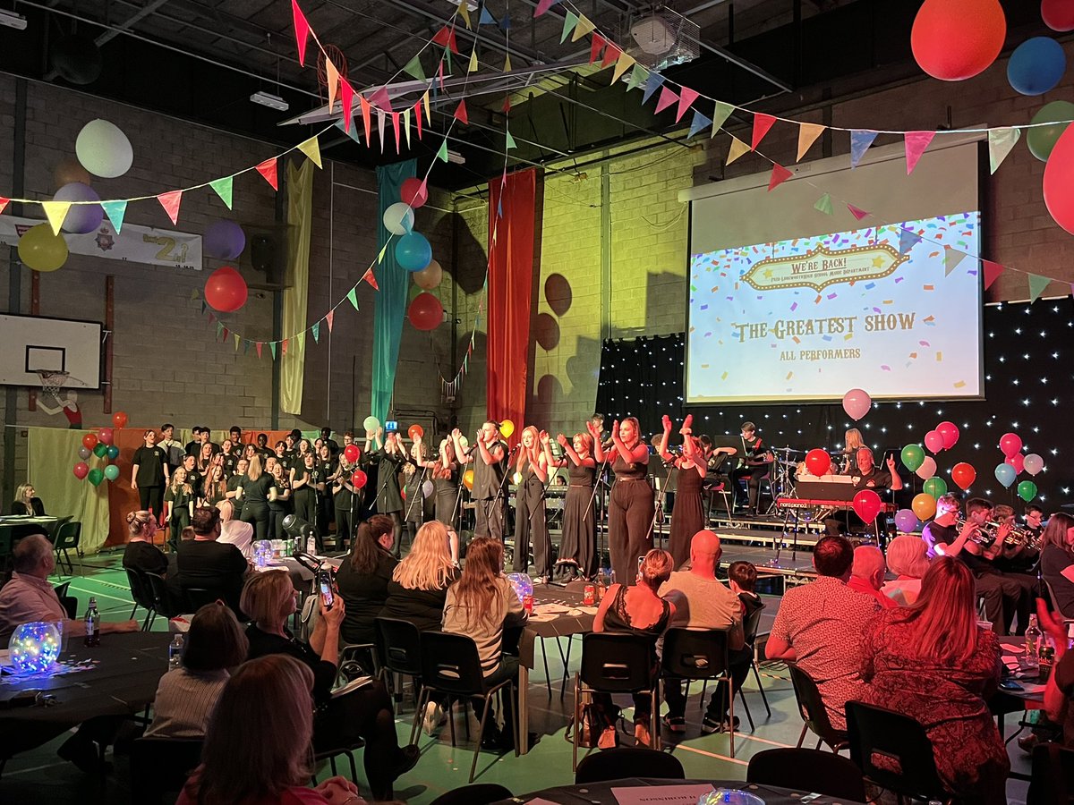 FredLongworth's tweet photo. What a spectacular @FLHSMusicDept Summer Concert! Thank you to everyone who came along and a huge well done to all our performers and volunteers. It’s good to be back! 🎶 🎸 https://t.co/WhcZu1tNK8
