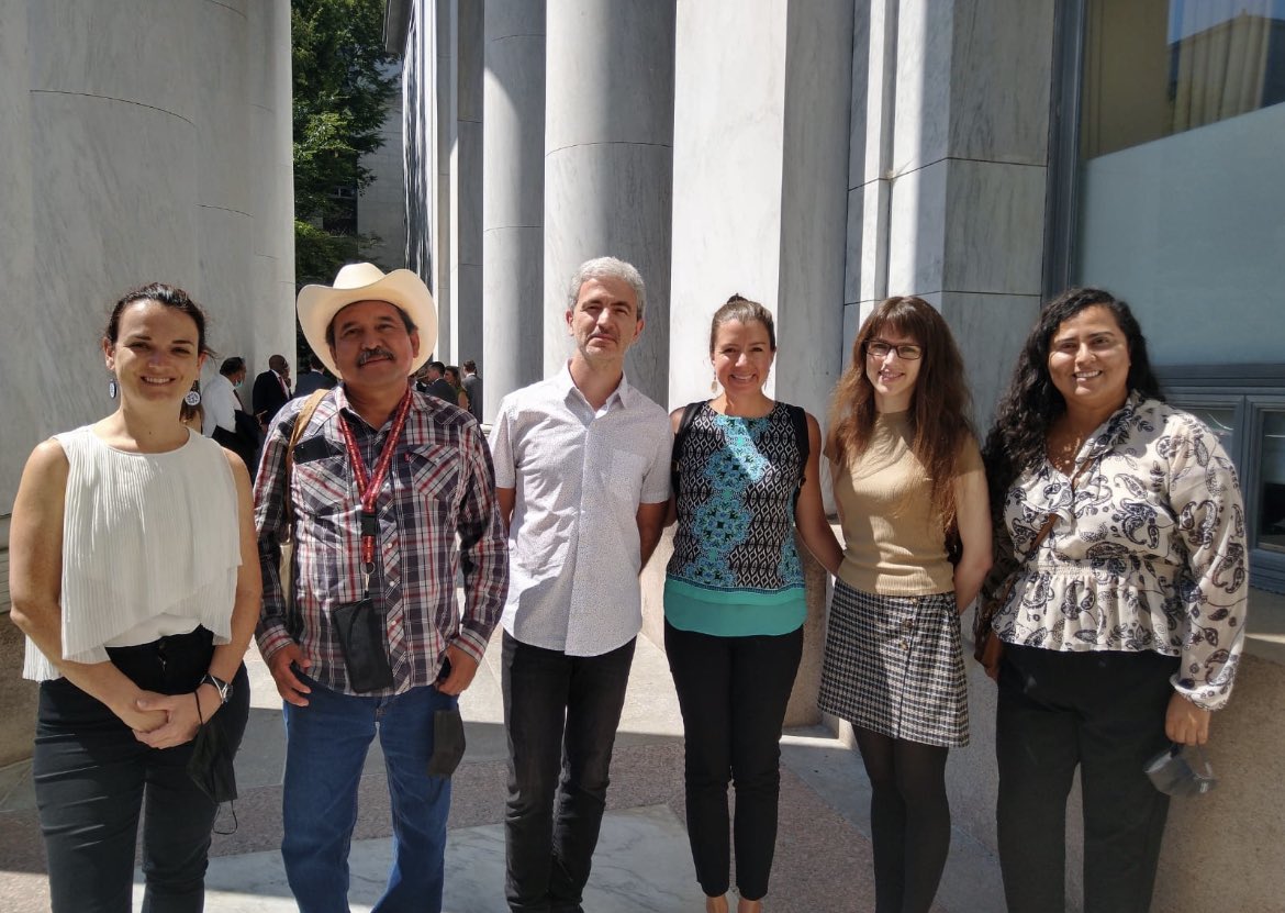 LAWGaction's tweet photo. 🇲🇽 Thank you to the @SerapazMexico delegation that came to bring attention to the dangerous reality that #humanrights defenders face in Mexico! With @wola_org, we accompanied the delegation to a series of meetings this week, we are proud to stand beside you. ✊ https://t.co/rSocYcdXSj
