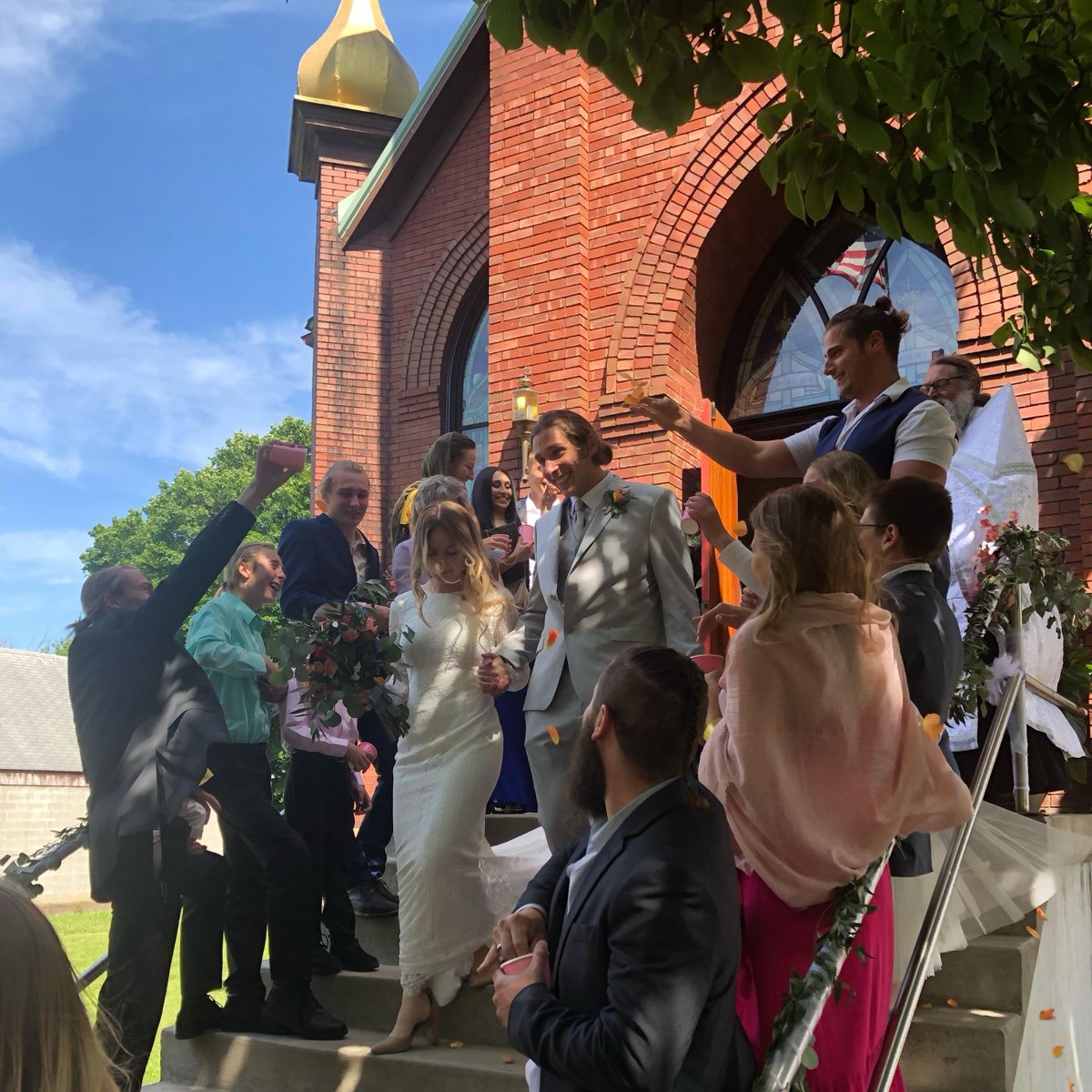 PhilotimoLLC's tweet photo. A few weeks ago we had the opportunity to serve 50 gyros in the afternoon of John and Anastasia Patitsas' wedding. What a beautiful day, and we were so blessed to be apart of it! https://t.co/WnHedKpEHQ