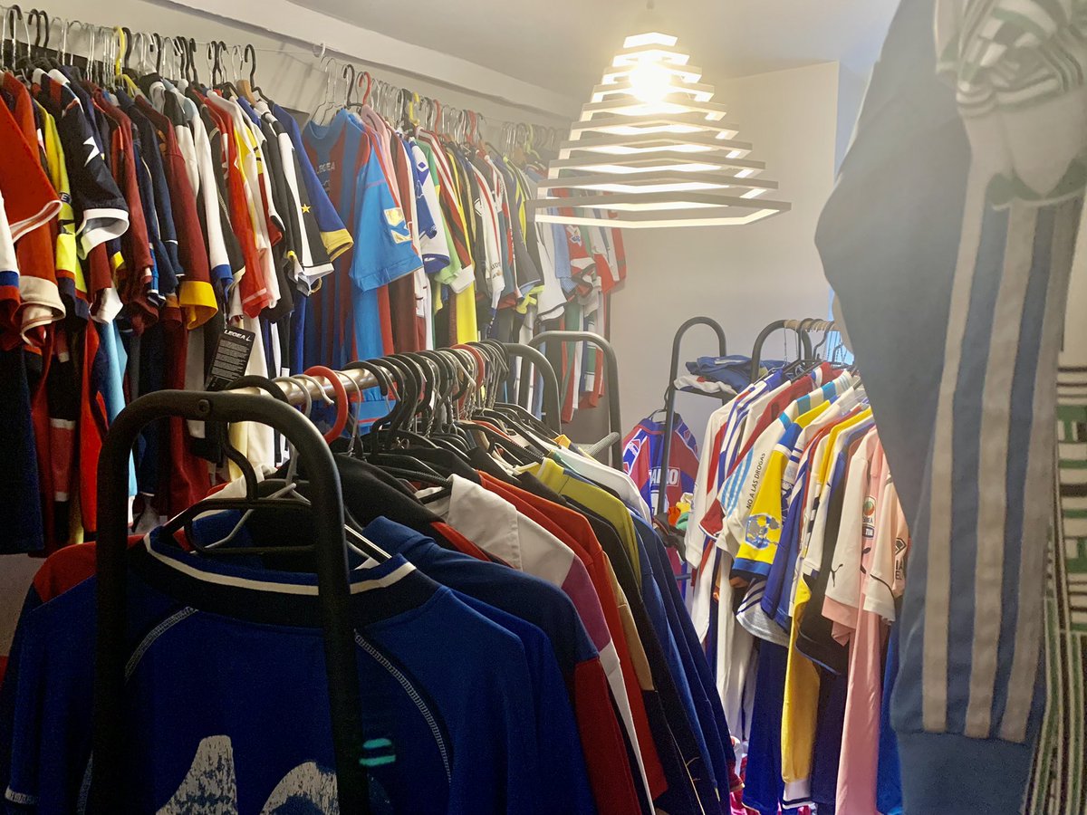 AntoineRosanero's tweet photo. CONCOURS DE L’ÉTÉ ! ☀️🕶

Pendant qu’on évite tous de cuire au soleil, je fais gagner 2 MAILLOTS au hasard, et à ta taille ! 🎁✨

RT ce tweet, follow moi sur Twitter
1 maillot à gagner ici, et 1 sur Instagram : la_mailloterie 

Résultats lundi 18/07, bonne chance 🍀 🤞🏻 https://t.co/ldSpT72pyr