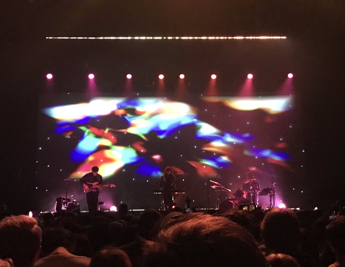 Stesspac's tweet photo. Such a magical night. Finally saw @BeaccchHoussse at the @RadiusChicago and it was everything I expected and more. A visual and auditory experience I will never forget. #beachhouse #radiuschicago #concert #livemusic https://t.co/Hve2TKs9mq