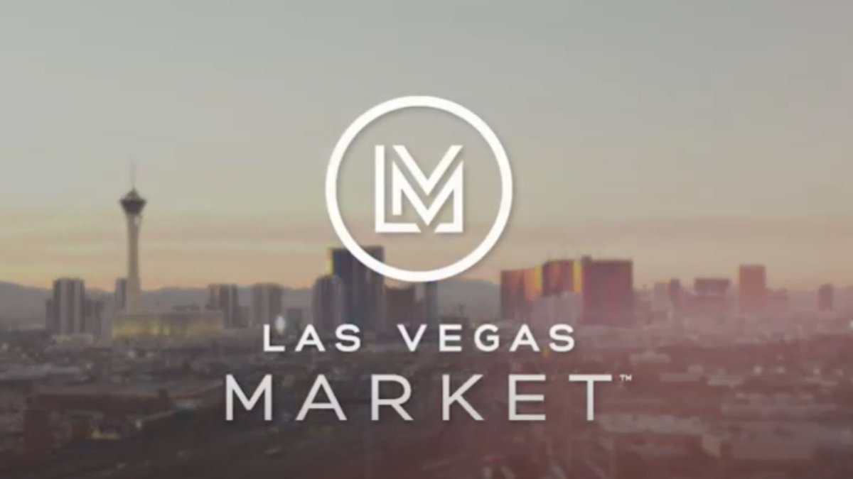 SereneHouseUSA's tweet photo. So excited to kick off the Summer 2022 Market in Las Vegas this morning!

#serenehouseusa
#serenehouse
#wintermarket
#lasvegaswintergiftmarket
#tradeshow
#LasVegas
#BuildingC
#giftmarket
#diffusers
#oil
#essentialoils
#aromatherapy https://t.co/OqBqn8qAi3
