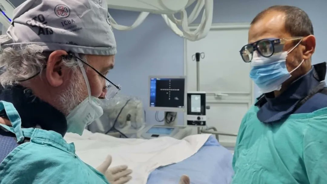 luciotpadilla's tweet image. Día muy productivo en Santiago del Estero(clinica Yunes)realizando casos muy complejos calcificación severa,tronco no protegido con el Dr.Marcelo Marco,Emanuel Sarnago,y Jorge Trejo. @BostonSciLatam
Gracias por la invitación para seguir ayudando!

#CardioTwitter #rotablator #ivus