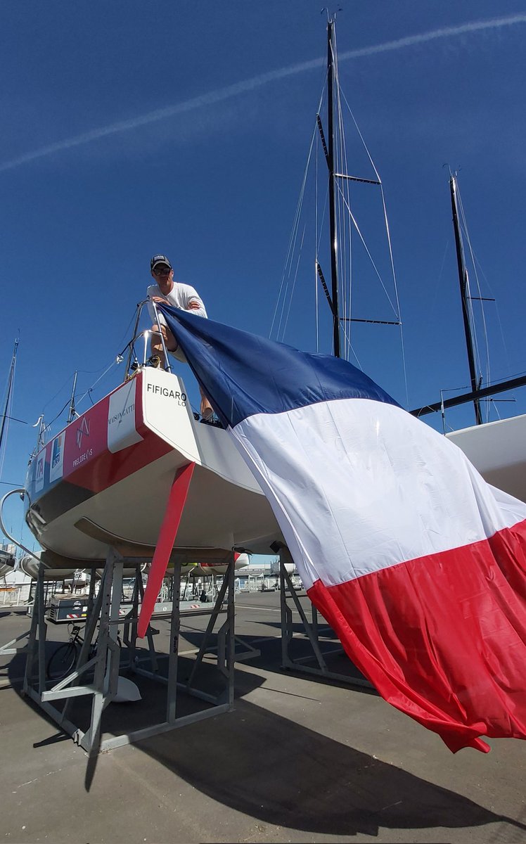 [ 🇲🇫 #14juillet 🇲🇫 ]
BONNE FÊTE NATIONALE à tous !
On porte haut les couleurs avec le Figaro @marinenationale - @fondationdelamer
Et mes partenaires :
🔹️@preligens
🔹️@maison_gatti 
🔹️@TechnicAtome 
🔹️acef.com

#fetenationale #bastille #histoire #memories