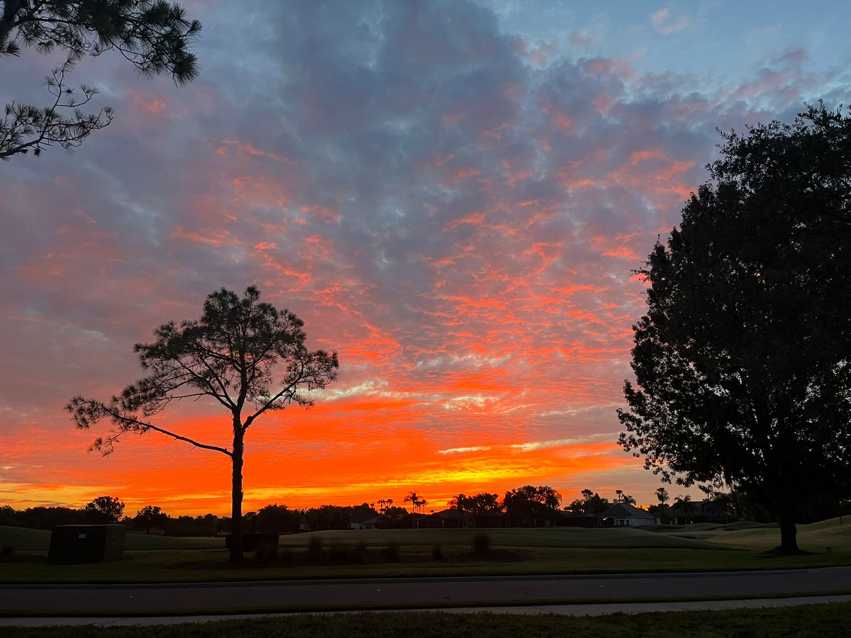 legacyCesar08's tweet photo. Best mornings are at the golf ⛳️ course ! ⛳️🔥🔥🔥🔥🙌 https://t.co/TG3PUW6boa