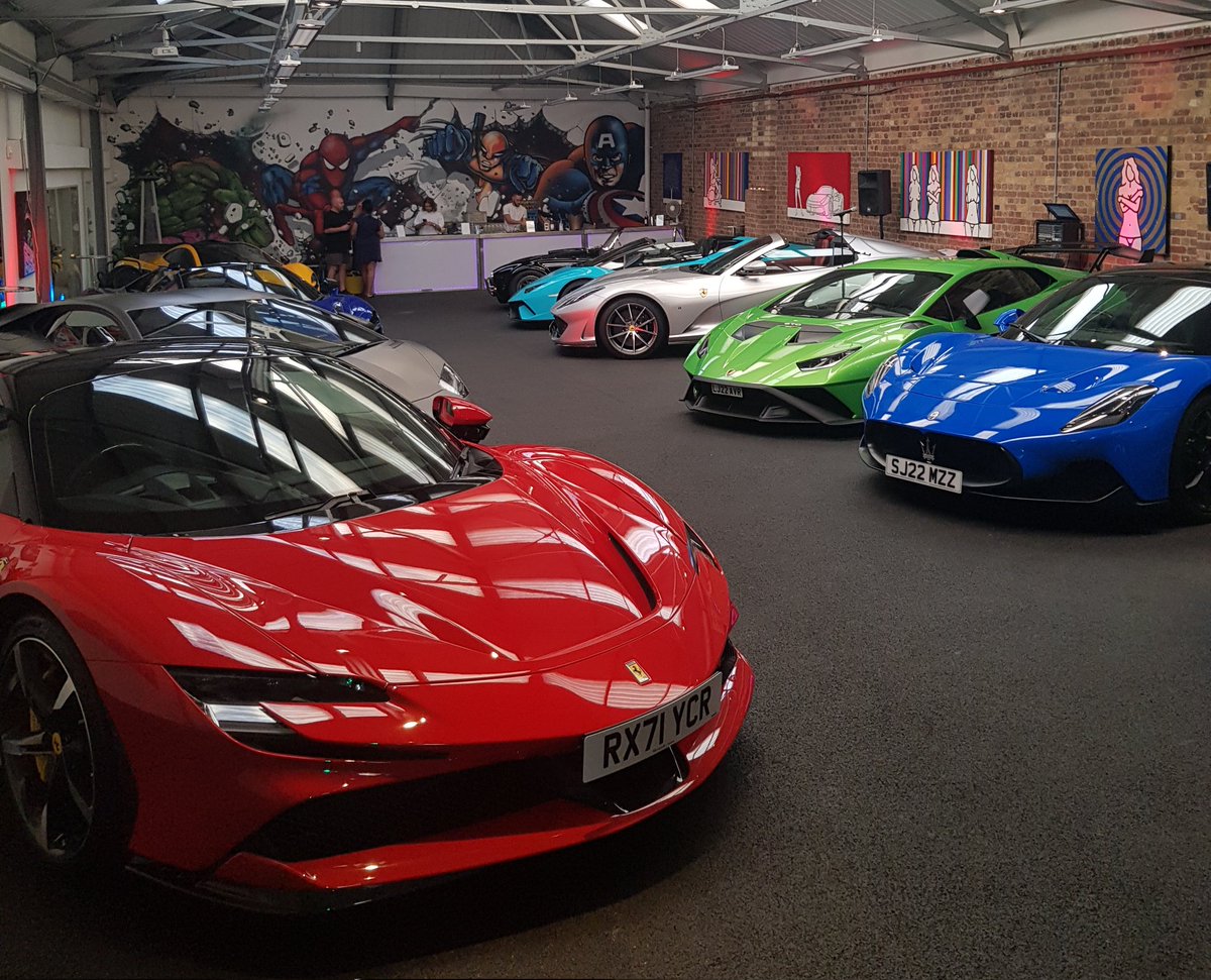 HeleneWithOneL's tweet image. The place I'm working at tonight is pretty cool 🔥