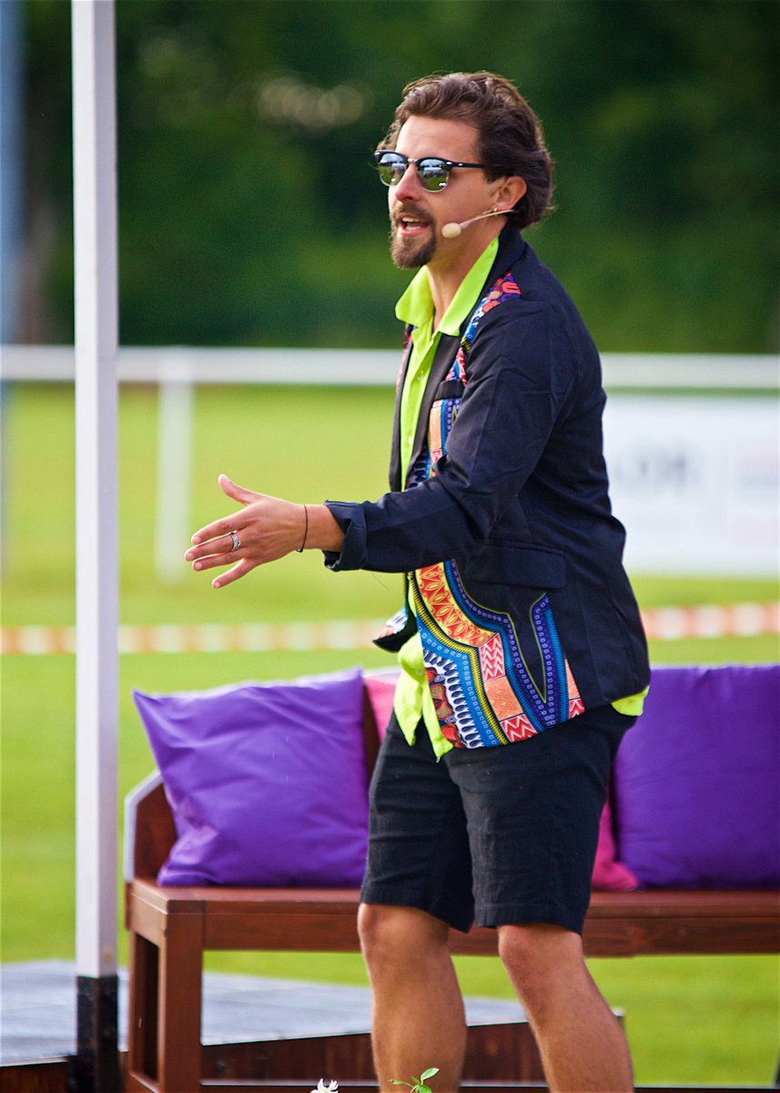 Stuart Ash tweet media