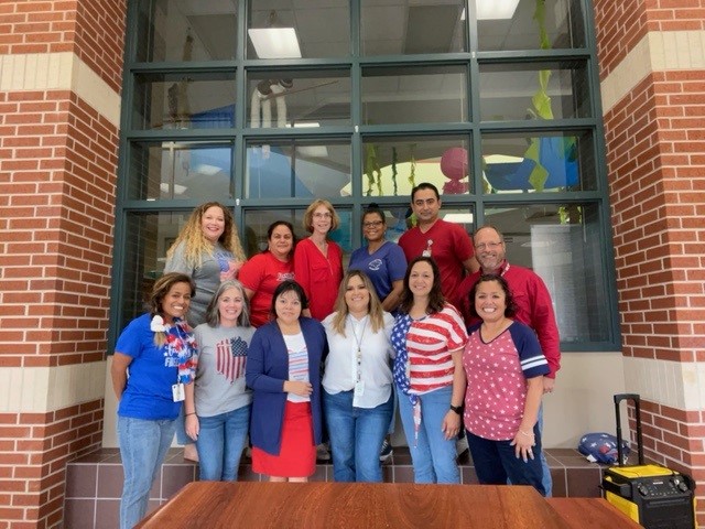 PearlandISD's tweet image. Bilingual/ESL Pre-K &amp;amp; Kinder students participated in exciting science experiments, had tasty snacks, learned a lot and had fun while attending summer school in Pearland ISD. #WeAreKnowledgeable #WeArePearlandISD