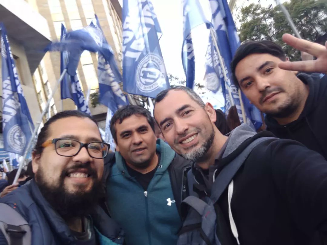 TejeraLeandro's tweet photo. Ayer participamos en la Inaguracion de la Agrupacion de la @ListaAzulSEC 
SIEMPRE #ITURRIA 💙
Comercio siempre Será Azul.
Preparándonos con todo para las elecciones✌
@CarlosPerezSEC @OscarTedescoSEC @m_migliore @MGonzalezSEC @Sergio_OrtizOk @Rociotweet @NatyGonzalezSEC https://t.co/rk3YztYN8B