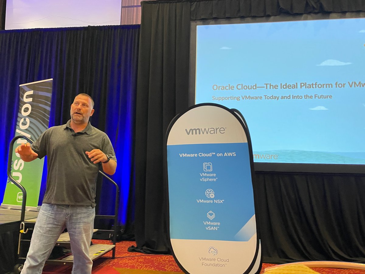 MyVMUG's tweet image. Fantastic lunch keynote session with @hcmccain today at the #ATLVMUG UserCon!