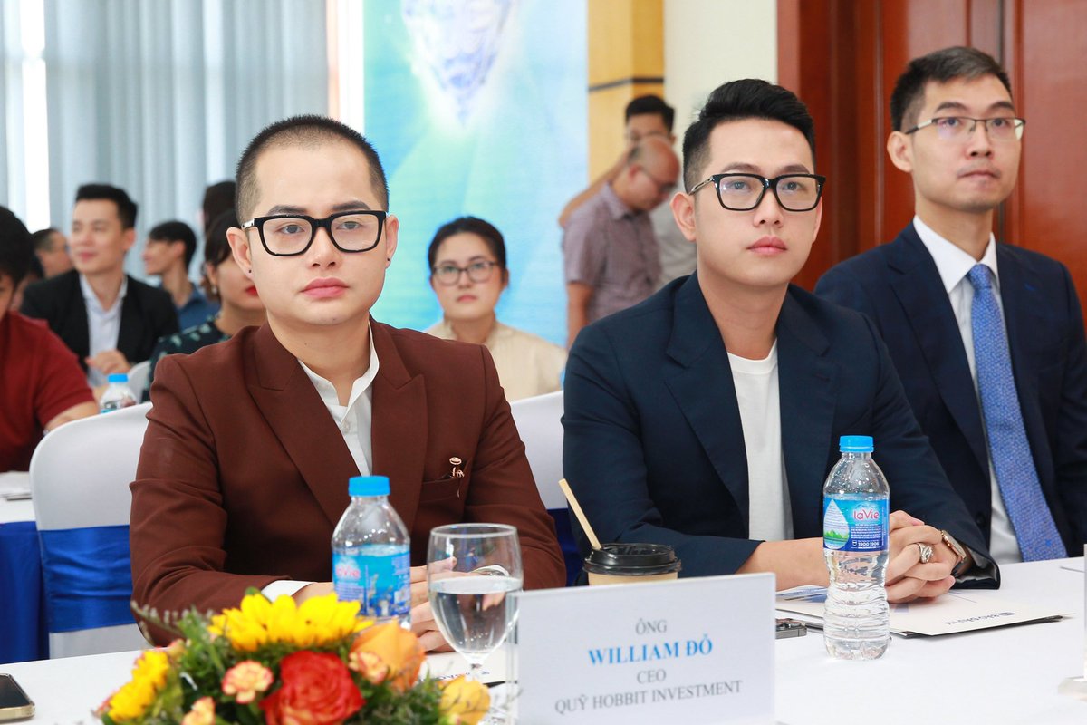 William Do tweet media