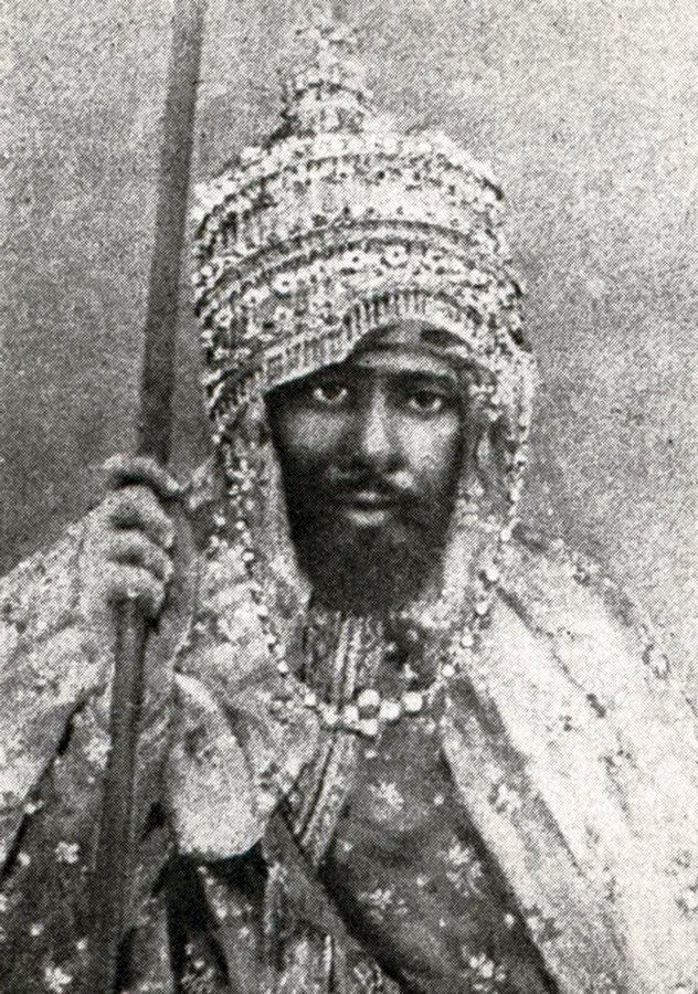 NatyYifru's tweet photo. ❗️Thread 1/4
Some facts about Emperor Yohannes IV (1837-1889)
~ Fought the highest number of battles with foreign aggressors (Egyptians, Italians &amp; Sudanese) and won.
~ He introduced 'self-rule' for 5 different regions of #Ethiopia under his realm. https://t.co/WwK4uEmYyU